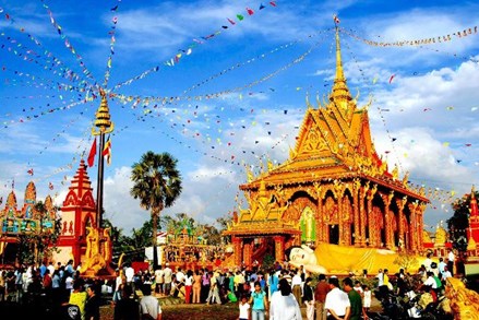 Thủ tướng Chính phủ gửi Thư chúc mừng đồng bào Khmer dịp Tết Chôl Chnăm Thmây