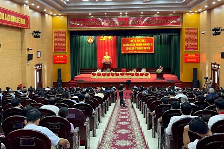 Phó Chủ tịch - Tổng Thư ký Nguyễn Thị Thu Hà tiếp xúc cử tri huyện Gia Viễn, tỉnh Ninh Bình
