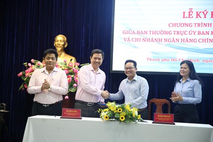 Thành phố Hồ Chí Minh: Ký kết chương trình phối hợp thực hiện chương trình giảm nghèo bền vững