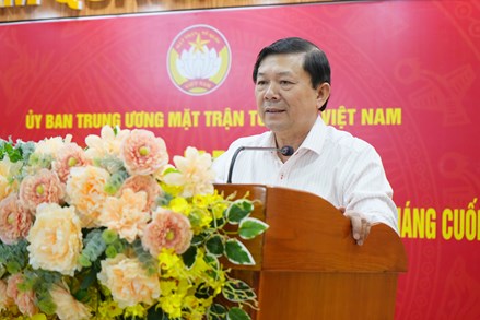 Phó Chủ tịch Nguyễn Hữu Dũng dự Hội nghị triển khai nhiệm vụ trọng tâm công tác 6 tháng cuối năm của Cụm thi đua các tỉnh Tây Nam Bộ
