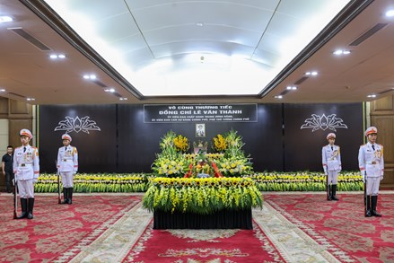 Tổ chức Lễ tang Phó Thủ tướng Lê Văn Thành với nghi thức Lễ tang cấp Nhà nước