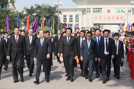 Đoàn đại biểu cấp cao Chính hiệp Trung Quốc bắt đầu chuyến thăm và làm việc tại Việt Nam