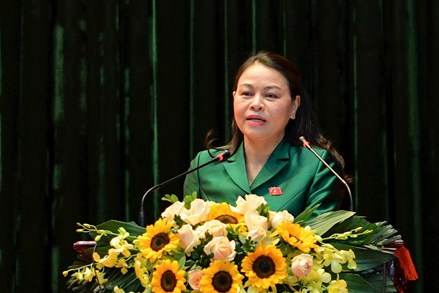 Phó Chủ tịch - Tổng Thư ký Nguyễn Thị Thu Hà tiếp xúc cử tri tại thành phố Tam Điệp, tỉnh Ninh Bình