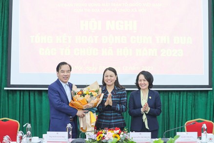 Phó Chủ tịch – Tổng Thư ký Nguyễn Thị Thu Hà dự Hội nghị tổng kết hoạt động Cụm thi đua các tổ chức xã hội
