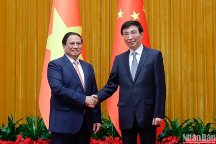 Tích cực đổi mới tư duy, triển khai thực chất các thỏa thuận của lãnh đạo cấp cao hai Đảng, hai nước Việt Nam và Trung Quốc