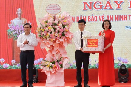 Phó Chủ tịch Nguyễn Hữu Dũng dự Ngày hội Toàn dân bảo vệ an ninh Tổ quốc tại tỉnh Thái Nguyên