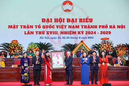 Chủ tịch Đỗ Văn Chiến: Lấy ấm no, hạnh phúc của nhân dân làm mục tiêu phấn đấu của mỗi cán bộ Mặt trận