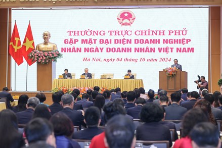 Thủ tướng: Doanh nghiệp, doanh nhân Việt Nam thực hiện '5 tiên phong' phát triển cùng đất nước