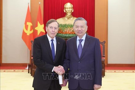 Tổng Bí thư Tô Lâm tiếp Đại tướng David Petraeus