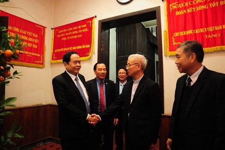 Chủ tịch Trần Thanh Mẫn thăm Ủy ban Đoàn kết Công giáo Việt Nam