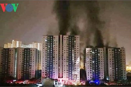 Cháy chung cư Carina khiến 13 người chết: Sự dễ dãi chết người!