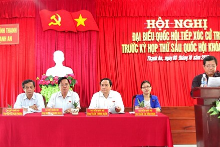 Chủ tịch Trần Thanh Mẫn tiếp xúc cử tri đơn vị TP. Cần Thơ