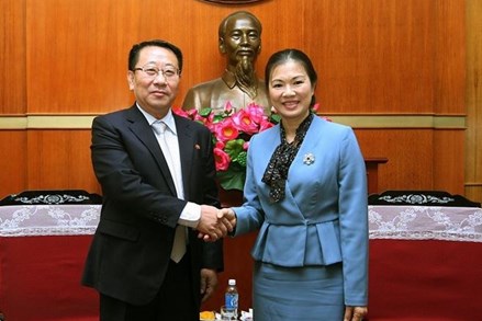 Phó Chủ tịch Trương Thị Ngọc Ánh tiếp Đại sứ Triều Tiên