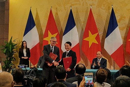 MTTQ Việt Nam ký kết Thoả thuận hợp tác với Hội đồng Kinh tế - Xã hội và Môi trường Pháp
