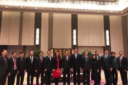 Chủ tịch Trần Thanh Mẫn tiếp Chủ tịch Chính hiệp tỉnh Liêu Ninh