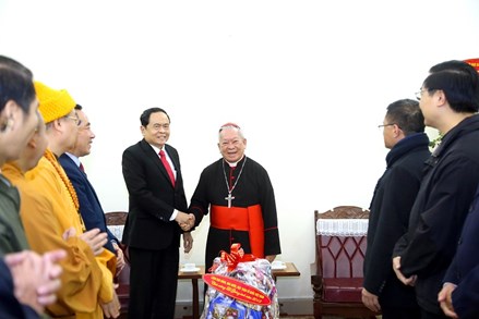 Chủ tịch Trần Thanh Mẫn gửi Thư chúc mừng Giáng sinh năm 2018     