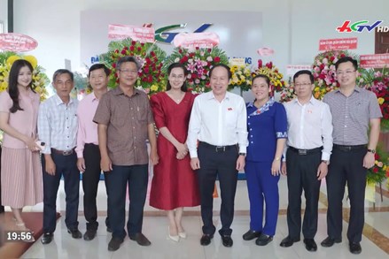 Phó Chủ tịch – Tổng Thư ký Lê Tiến Châu chúc mừng Ngày Báo chí Cách mạng Việt Nam tại Hậu Giang