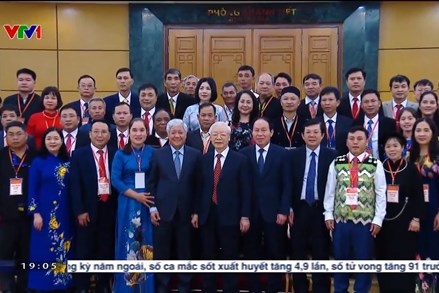 Tổng Bí thư Nguyễn Phú Trọng gặp mặt những đại biểu đại diện cho đội ngũ cán bộ Mặt trận cơ sở tiêu biểu trong cả nước 