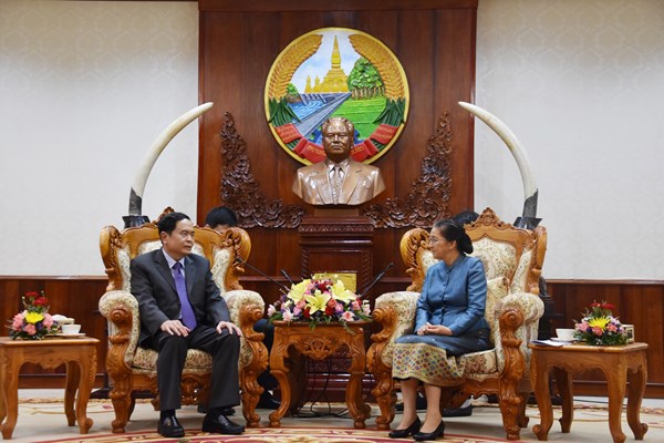 Việt Nam - Lào luôn ở bên nhau, sẻ chia cùng phát triển 
