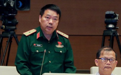 Thiếu tướng Sùng Thìn Cò: “Thăm dò biết ai tham nhũng thì nên cho nghỉ đi“