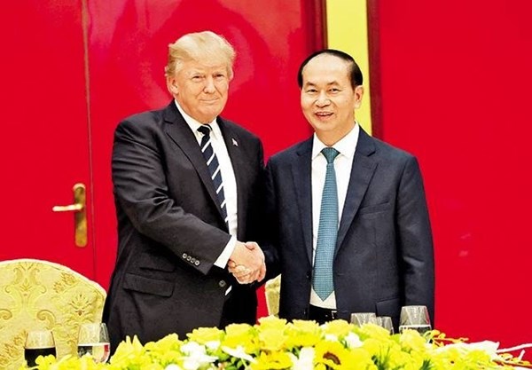 Chủ tịch nước Trần Đại Quang chủ trì Quốc yến chào mừng chuyến thăm của Tổng thống Hoa Kỳ Donald Trump
