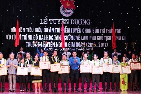 Tám tháng không lương, nhiều trí thức trẻ là phó chủ tịch xã ở Hà Giang không tiền sắm Tết