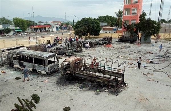 Cảnh sát cơ động Bình Thuận “kiềm chế, tránh gây đổ máu cho người dân” 