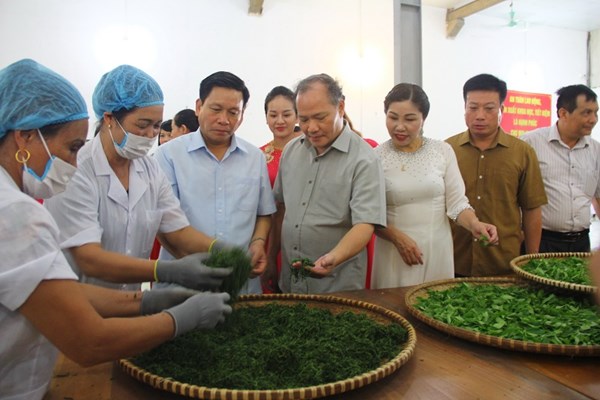 Bộ NN&PTNT khảo sát thực hiện Nghị quyết TW 7 về “Nông nghiệp, nông dân, nông thôn” tại Thái Nguyên