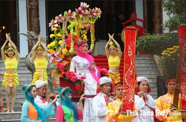 Quản lý nhà nước về hoạt động lễ hội tín ngưỡng tiêu biểu ở Thừa Thiên - Huế: Thực trạng và giải pháp