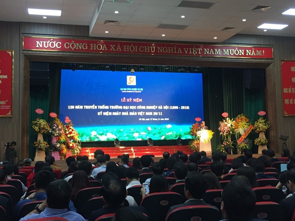 Trường Đại học Công nghiệp Hà Nội: Nhạy bén “chuyển mình” cùng cách mạng công nghiệp 4.0