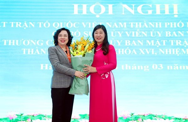 Thành phố Hà Nội có nữ Chủ tịch Ủy ban MTTQ