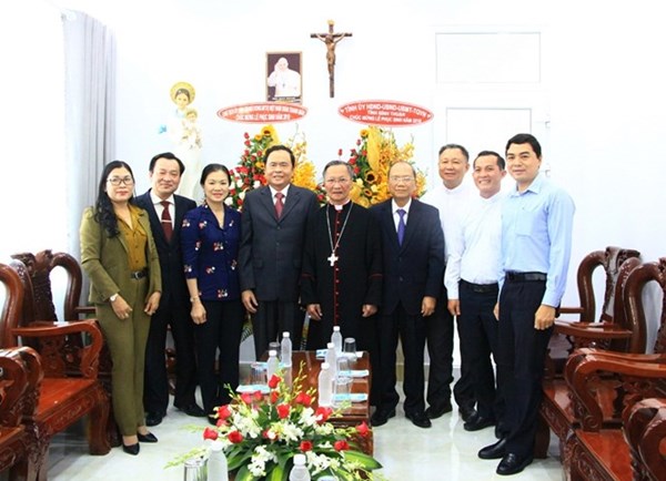 Chủ tịch UBTƯ MTTQ Việt Nam Trần Thanh Mẫn chúc mừng lễ Phục Sinh năm 2019