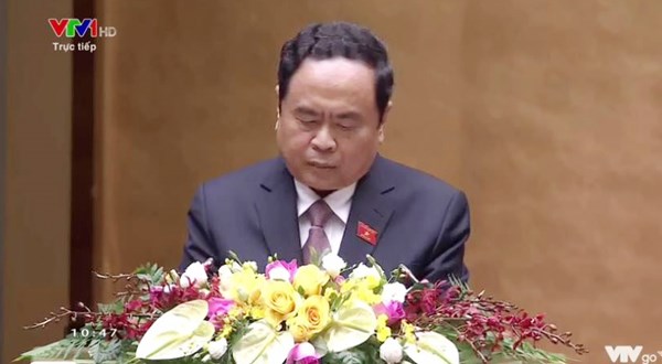 Chủ tịch Trần Thanh Mẫn trình bày Báo cáo tổng hợp ý kiến, kiến nghị của cử tri và Nhân dân tại Quốc hội