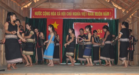 Kon Tum: Rội ràng Ngày hội Đại đoàn kết toàn dân tộc thôn Kon Plông