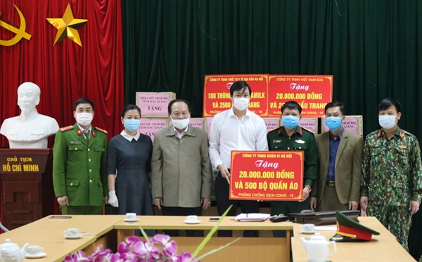 Bắc Giang: Tiếp nhận hỗ trợ chống dịch Covid-19