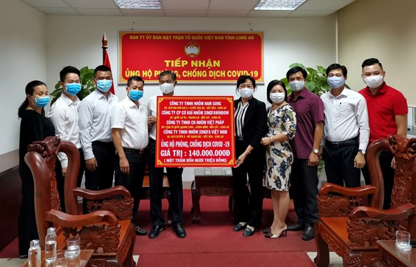 MTTQ Việt Nam tỉnh Long An tiếp nhận trên 4,2 tỉ đồng ủng hộ phòng, chống dịch Covid-19
