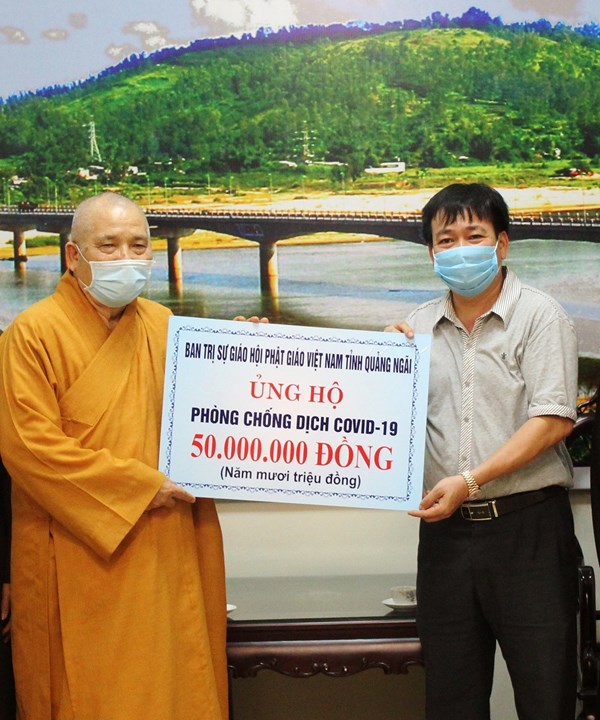 Ban Trị sự Giáo hội Phật giáo tỉnh Quảng Ngãi ủng hộ 50 triệu đồng phòng, chống dịch