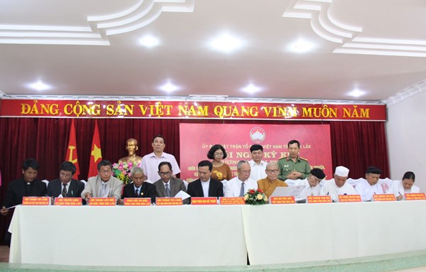 Ký kết Chương trình phối hợp giữa Ủy ban Mặt trận Tổ quốc Việt Nam tỉnh Đắk Lắk với các tổ chức tôn giáo 