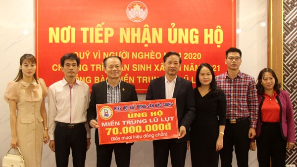 Ủy ban MTTQ tỉnh Bắc Giang: Tiếp nhận 270 triệu đồng ủng hộ đồng bào miền Trung