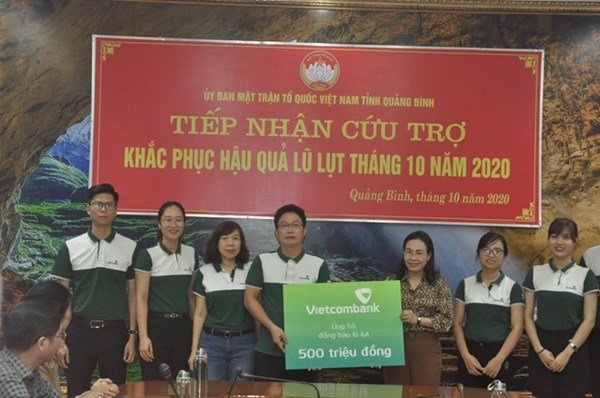 Mặt trận tỉnh Quảng Bình tiếp nhận gần 24 tỷ đồng ủng hộ đồng bào lũ lụt