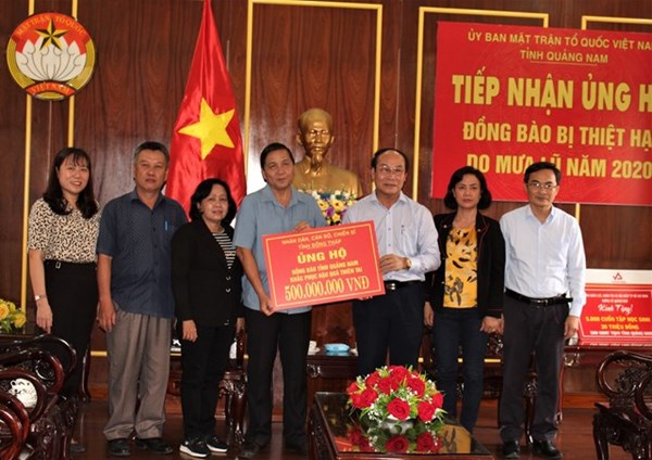 Tỉnh Đồng Tháp ủng hộ người dân Quảng Nam 500 triệu đồng