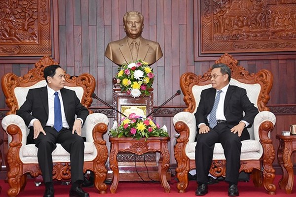 Điện mừng Quốc khánh Cộng hòa Dân chủ Nhân dân Lào