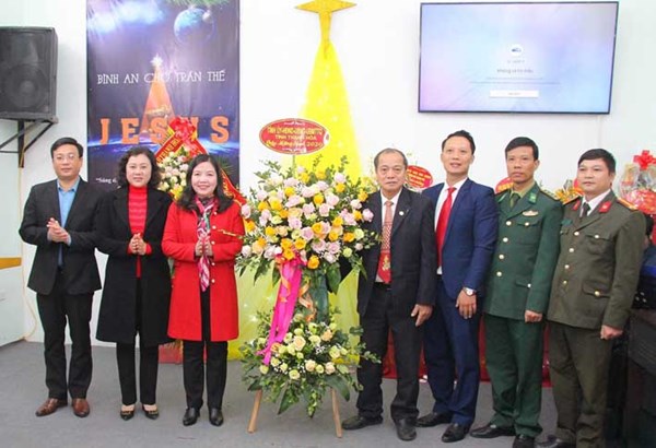 Chủ tịch Ủy ban MTTQ tỉnh Thanh Hóa thăm, chúc mừng Giáng sinh Chi hội Tin lành Thanh Hóa
