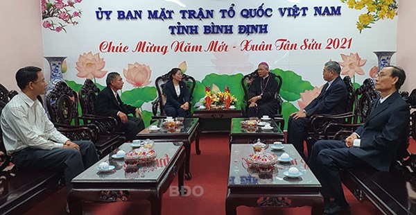 Các tổ chức tôn giáo thăm, chúc Tết lãnh đạo UBND tỉnh và Ủy ban MTTQ Việt Nam tỉnh Bình Định