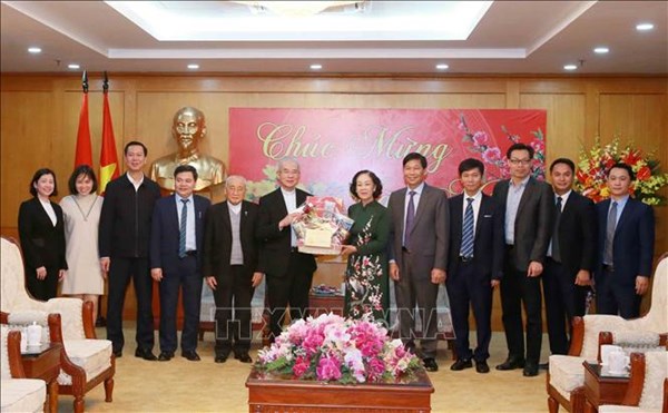 Đồng chí Trương Thị Mai tiếp đoàn đại biểu Ủy ban Đoàn kết Công giáo Việt Nam
