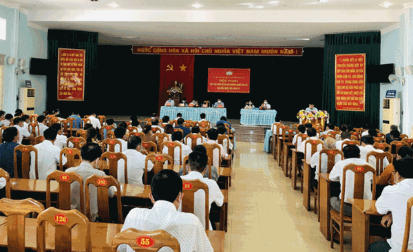 Gia Lai: Huyện Krông Pa và thị xã Ayun Pa tổ chức hội nghị tiếp xúc cử tri với những người ứng cử đại biểu Quốc hội khóa XV để vận động bầu cử