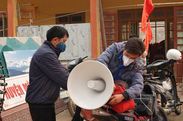 Đồng bào Mông ở Mù Cang Chải mong đến ngày đi bỏ phiếu