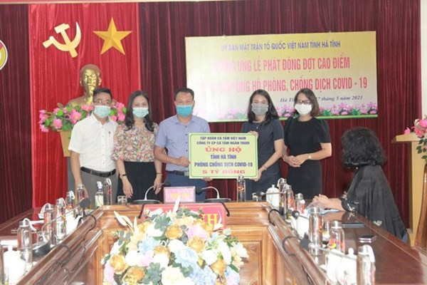 Gần 21 tỷ đồng ủng hộ công tác phòng chống dịch Covid-19 ở Hà Tĩnh