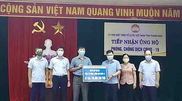 Ủy ban MTTQ tỉnh Thanh Hóa tiếp nhận ủng hộ phòng, chống dịch COVID -19