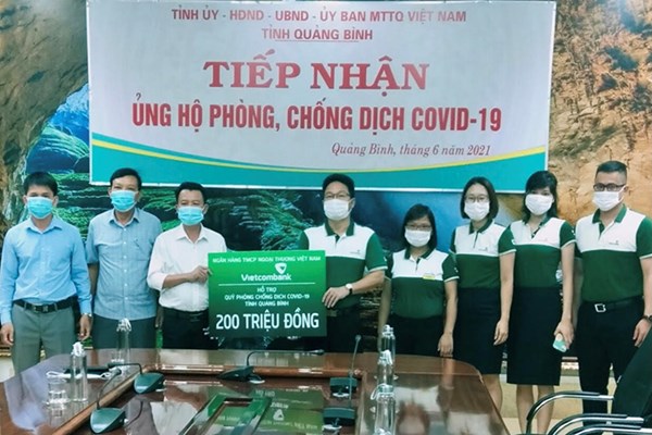 Ủy ban MTTQVN tỉnh Quảng Bình tiếp nhận thêm 610 triệu đồng ủng hộ Quỹ phòng, chống dịch Covid-19 
